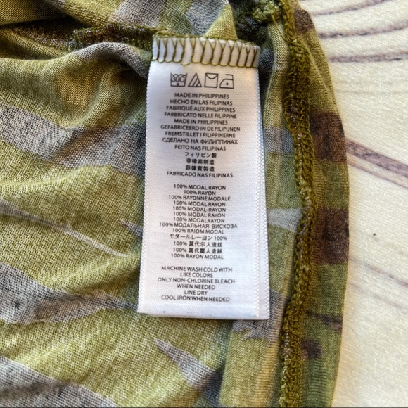 Michael Kors Drape Neck Top Size XL - Picture 5 of 10